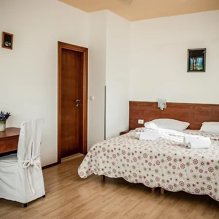 Casa de hóspedes Pansion Jarkic